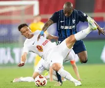 关于又见绝平！武汉三镇与曼城鏖战至终场，布鲁诺·费尔南德斯读秒救主的信息